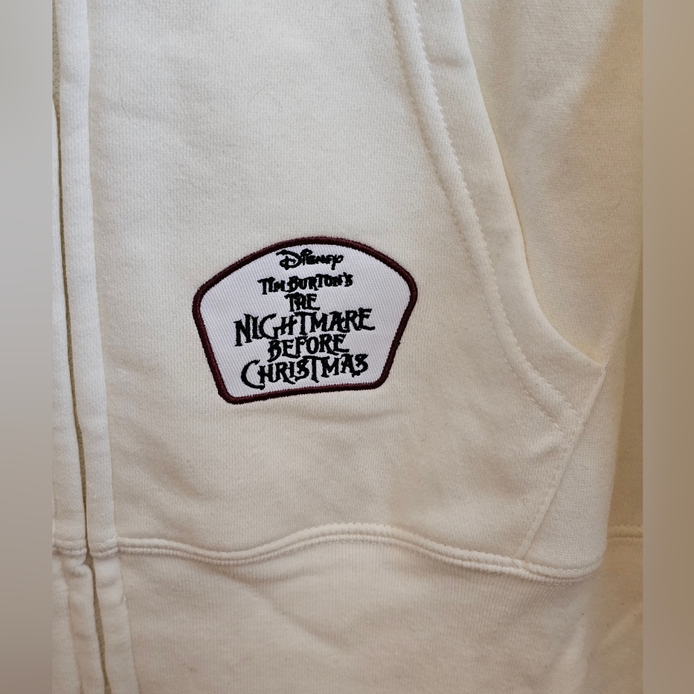 NWT Disney Nightmare Before Christmas Womens Hoodie Fleece Full Zip Size M - Picture 4 of 9